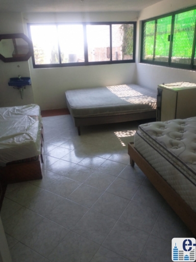RENTO HABITACIONES INDIVIDUALES EN NAUCALPAN